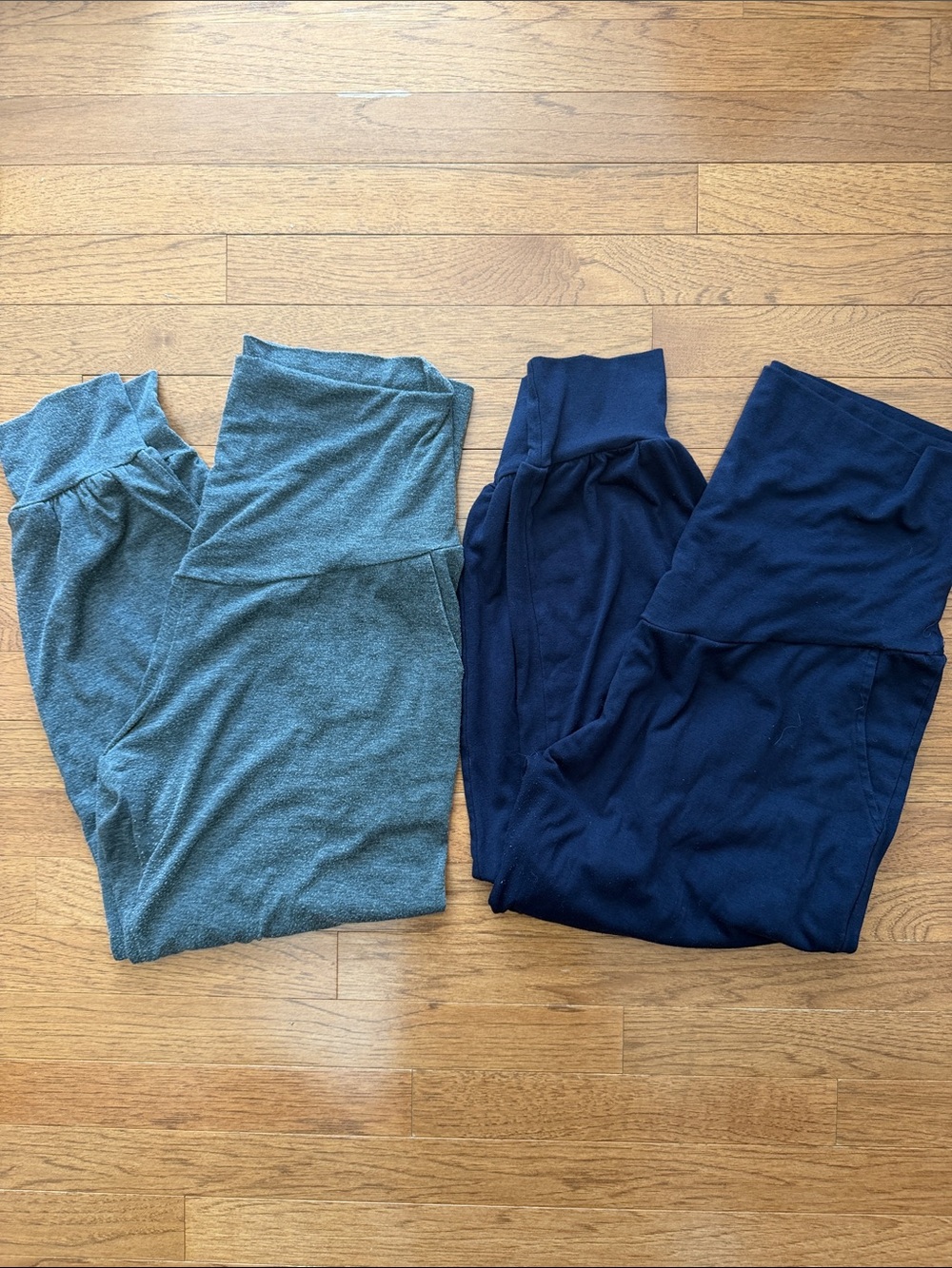 Women’s Maternity Lounge Pants - Navy and Heather Teal